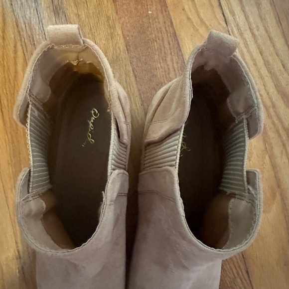 Quipid Vegan Suede Booties - Picture 12 of 13